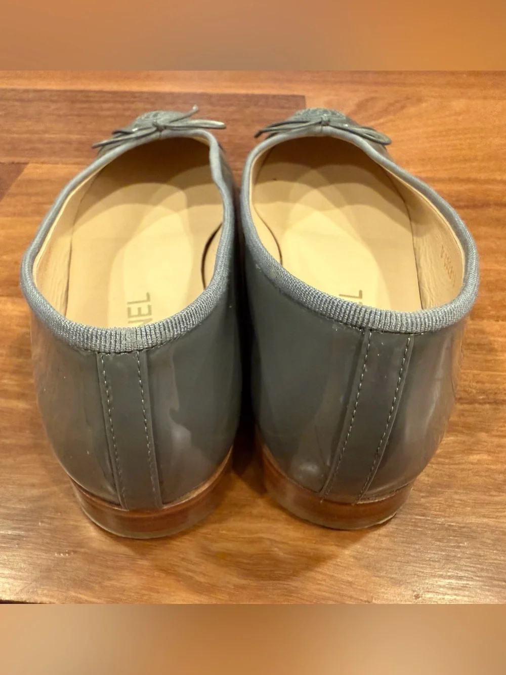 CHANEL Patent Calfskin Leather Ballerina ballet Flats Quilted Toe Authentic 38.5